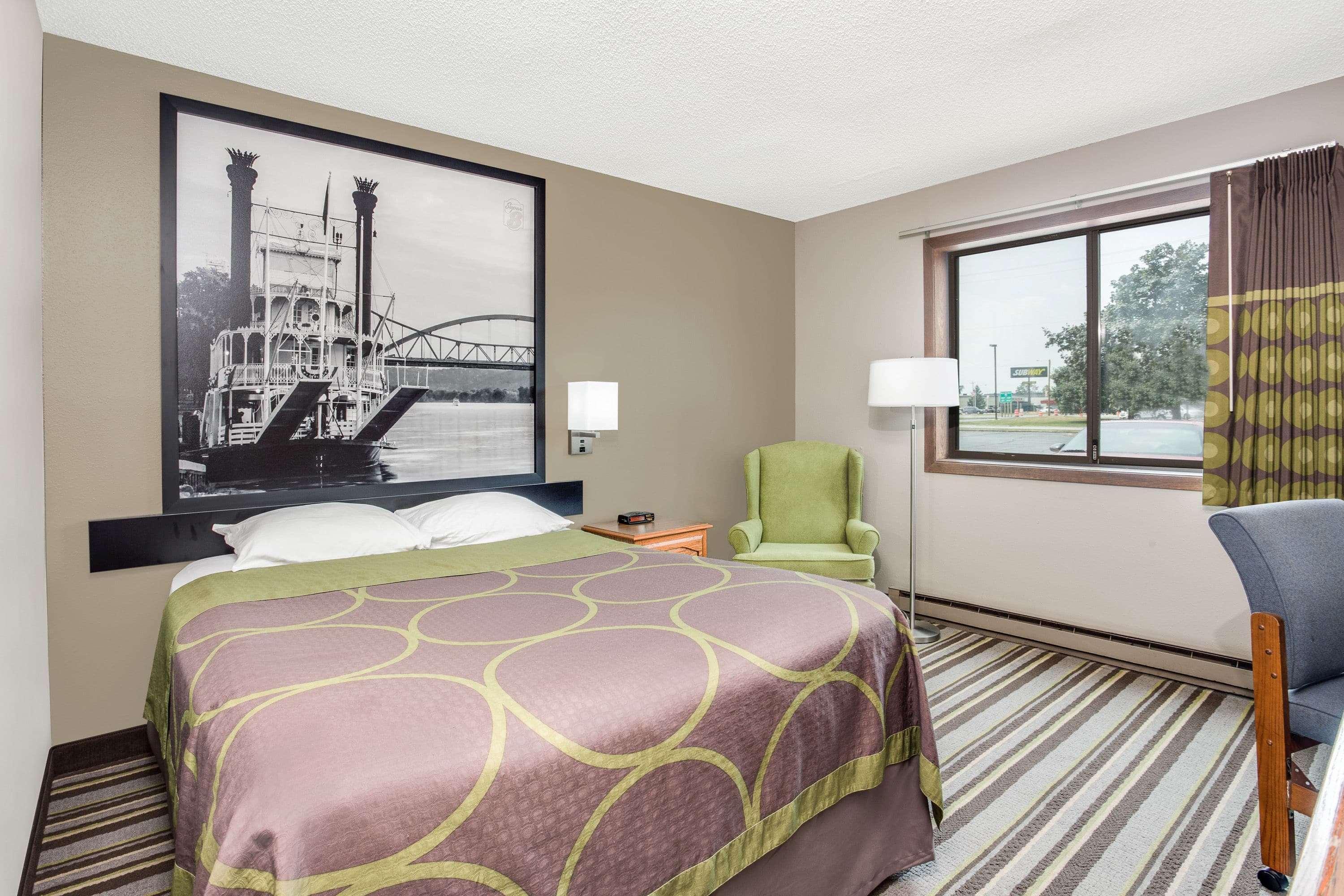 Super 8 By Wyndham Green Bay Near Stadium Экстерьер фото
