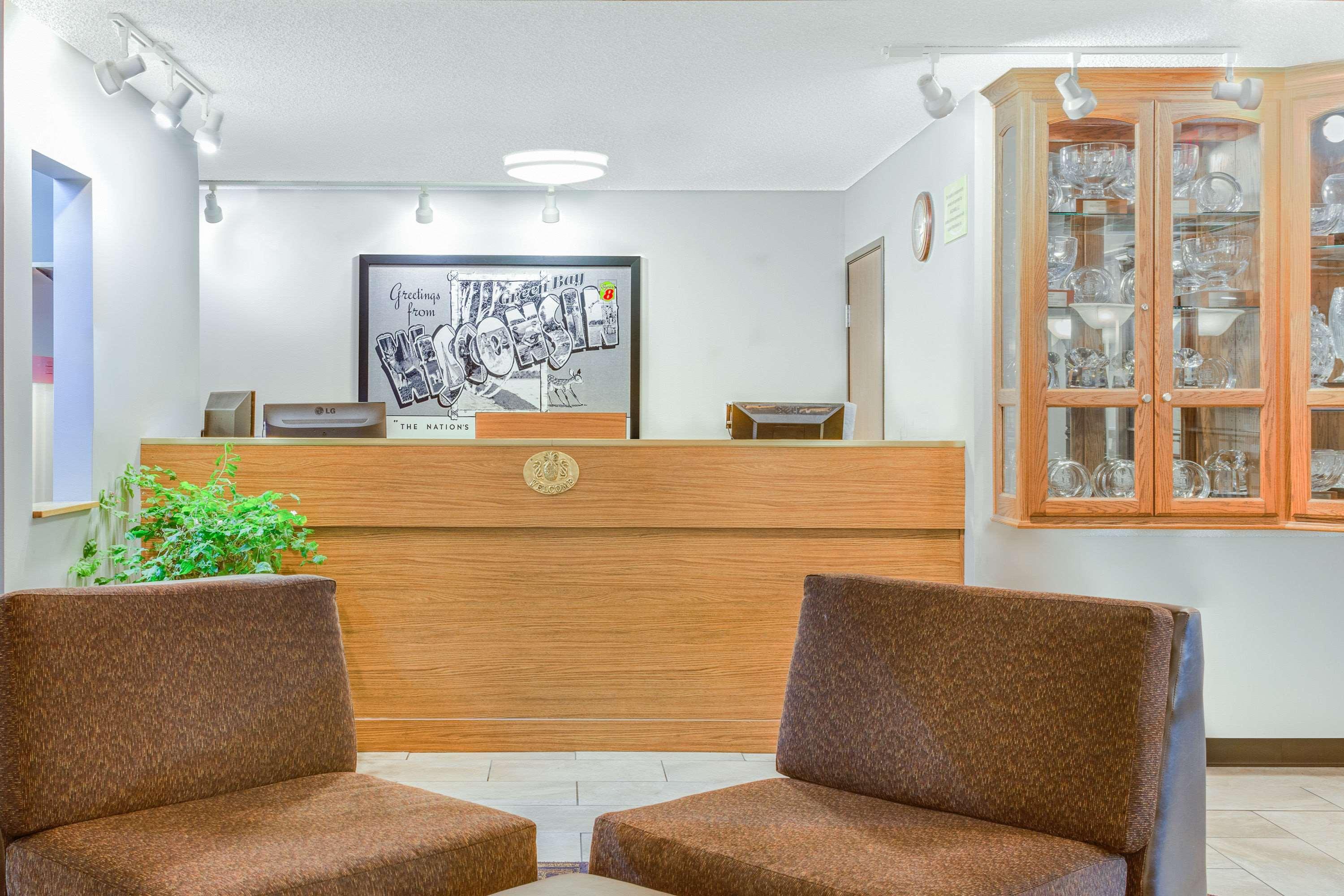 Super 8 By Wyndham Green Bay Near Stadium Экстерьер фото