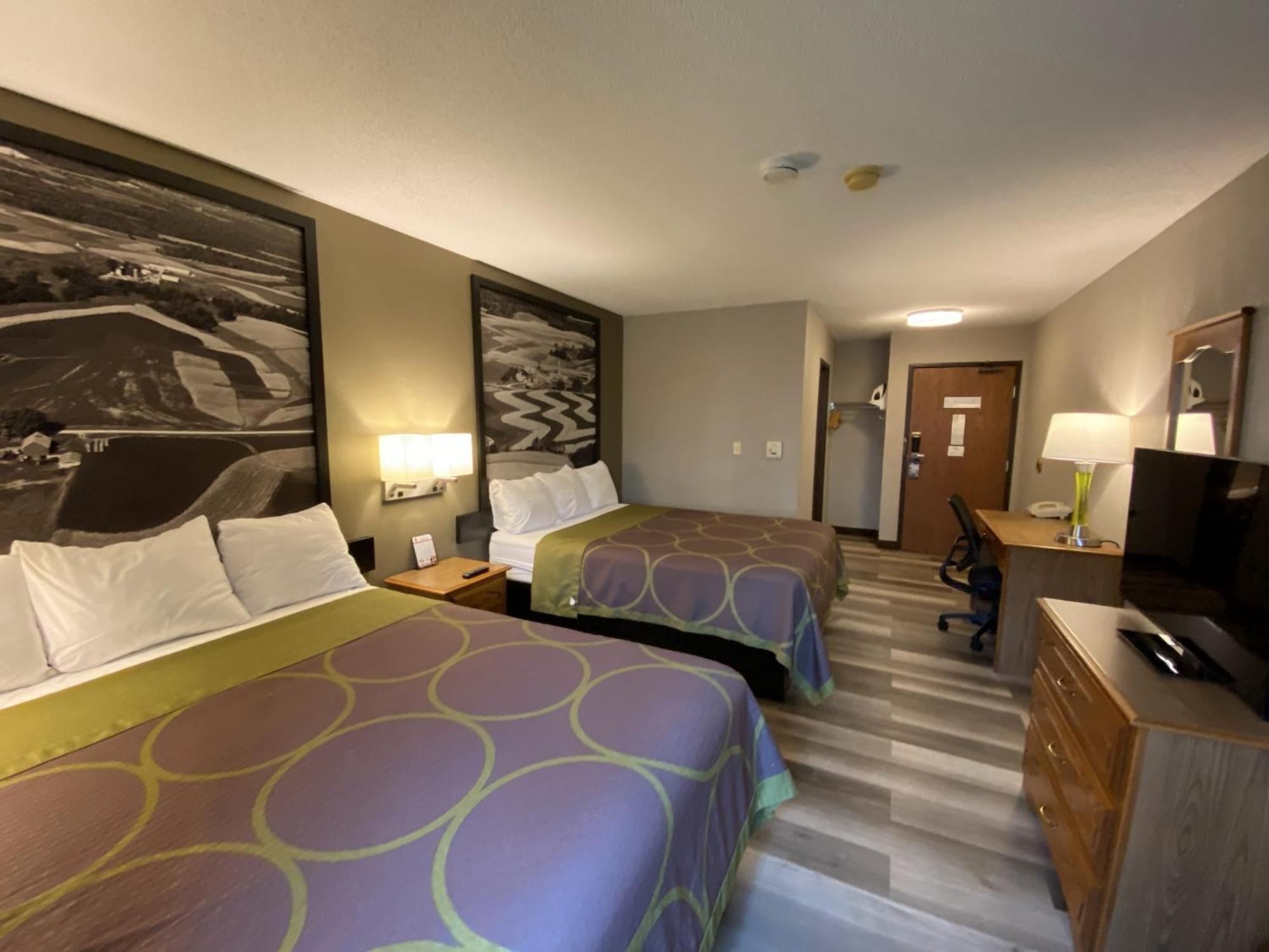 Super 8 By Wyndham Green Bay Near Stadium Экстерьер фото