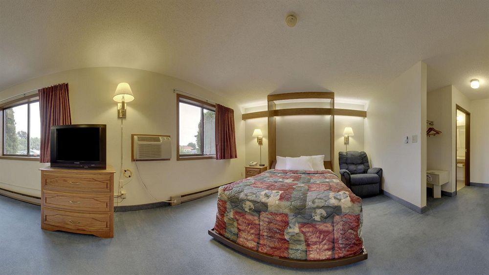 Super 8 By Wyndham Green Bay Near Stadium Экстерьер фото